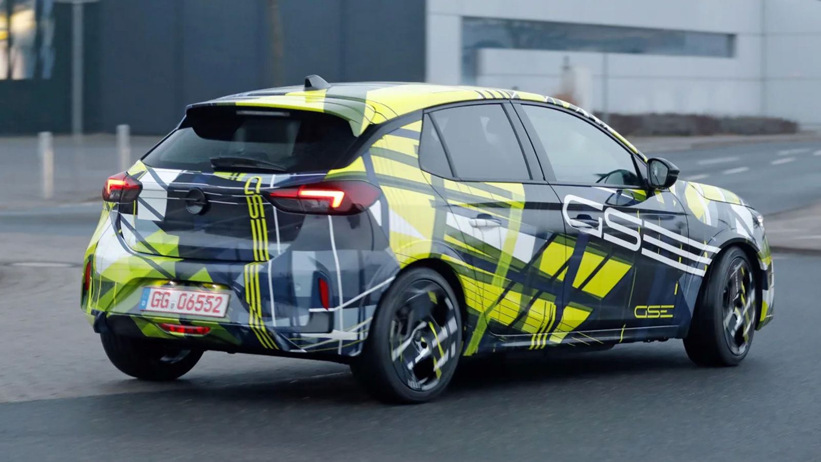 Tο νέο Opel Corsa GSE θα βασίζεται στο υπάρχον Corsa και όχι στη νέα γενιά του μοντέλου. 